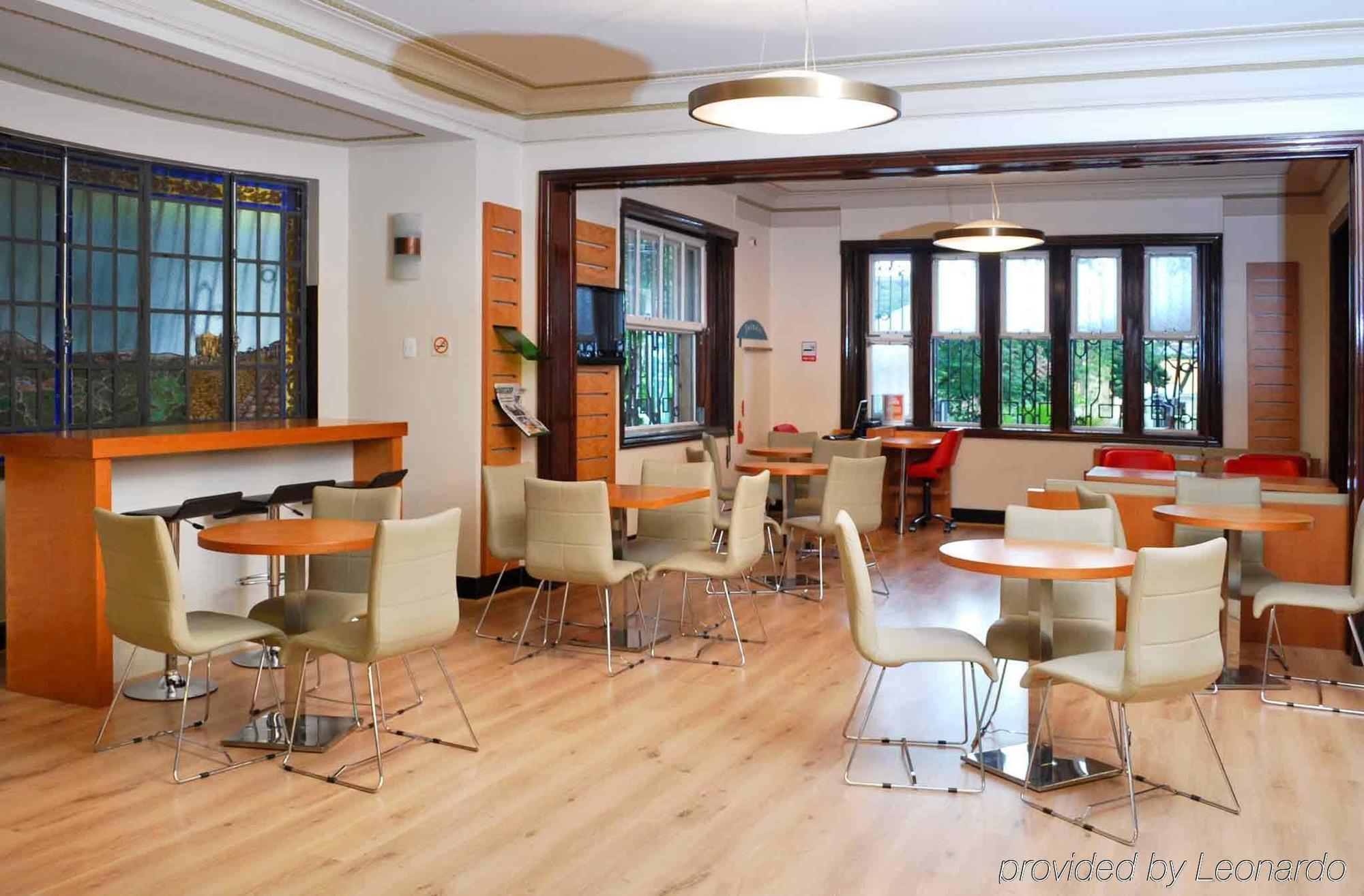 Отель Ibis Belo Horizonte Liberdade Экстерьер фото